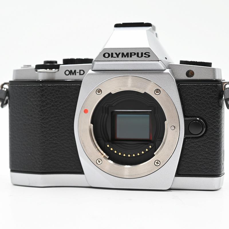 OLYMPUS オリンパス OM-D E-M5 ボディ(ショット数5996枚) ミラーレス一眼レフカメラ |  | 01