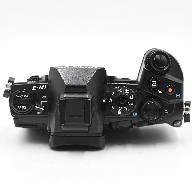 OLYMPUS オリンパス OM-D E-M1 ミラーレス一眼 ボディブラック (ショット数6835枚) ミラーレス一眼レフカメラ |  | 04