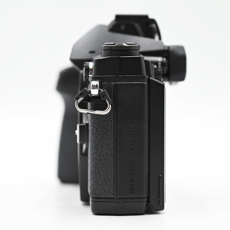 OLYMPUS オリンパス OM-D E-M1 ミラーレス一眼 ボディブラック (ショット数6835枚) ミラーレス一眼レフカメラ |  | 07