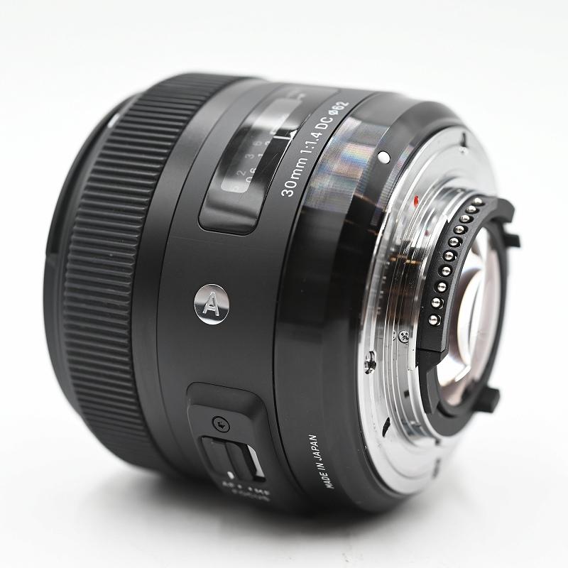 SIGMA シグマ 30mm F1.4 DC HSM For Nikon 交換レンズ |  | 04
