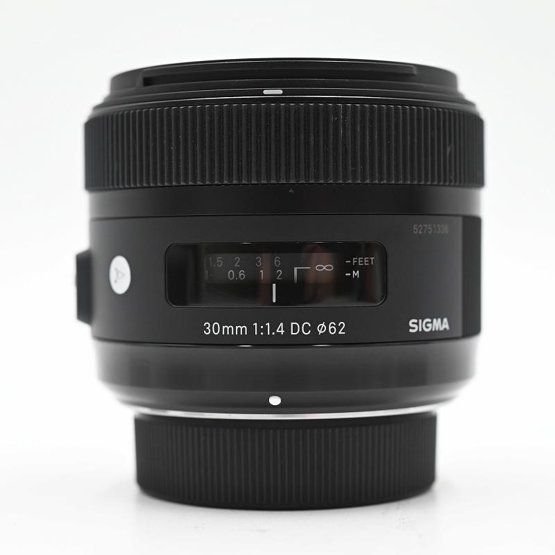 SIGMA シグマ 30mm F1.4 DC HSM For Nikon 交換レンズ |  | 07