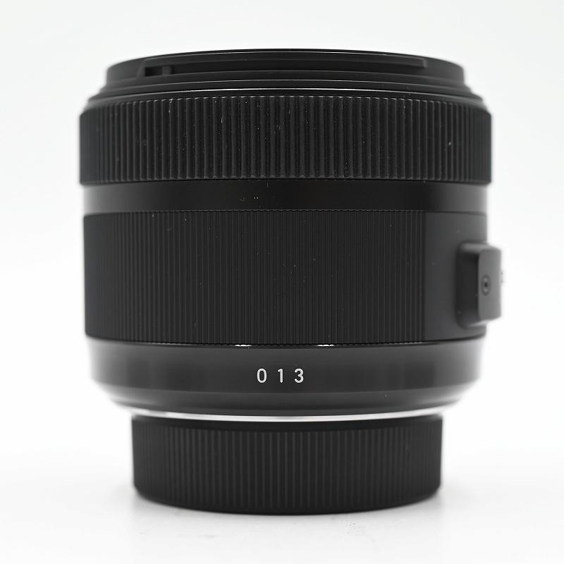 SIGMA シグマ 30mm F1.4 DC HSM For Nikon 交換レンズ |  | 08