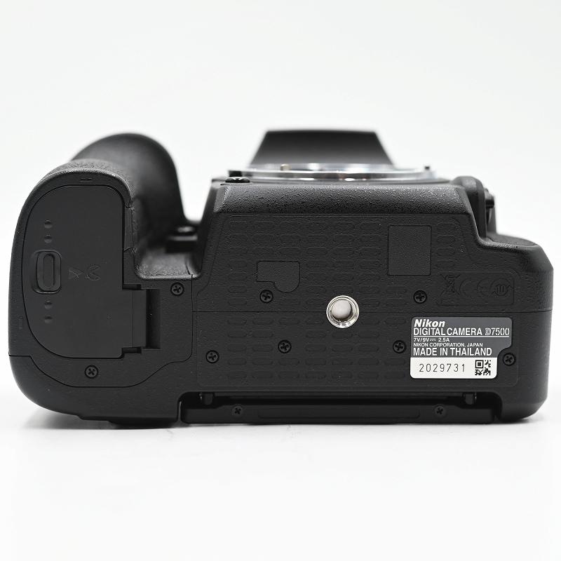 Nikon ニコン D7500 18-140VR デジタル一眼レフカメラ D7500 18-140VR (ショット数1785枚) 交換レンズ |  | 05