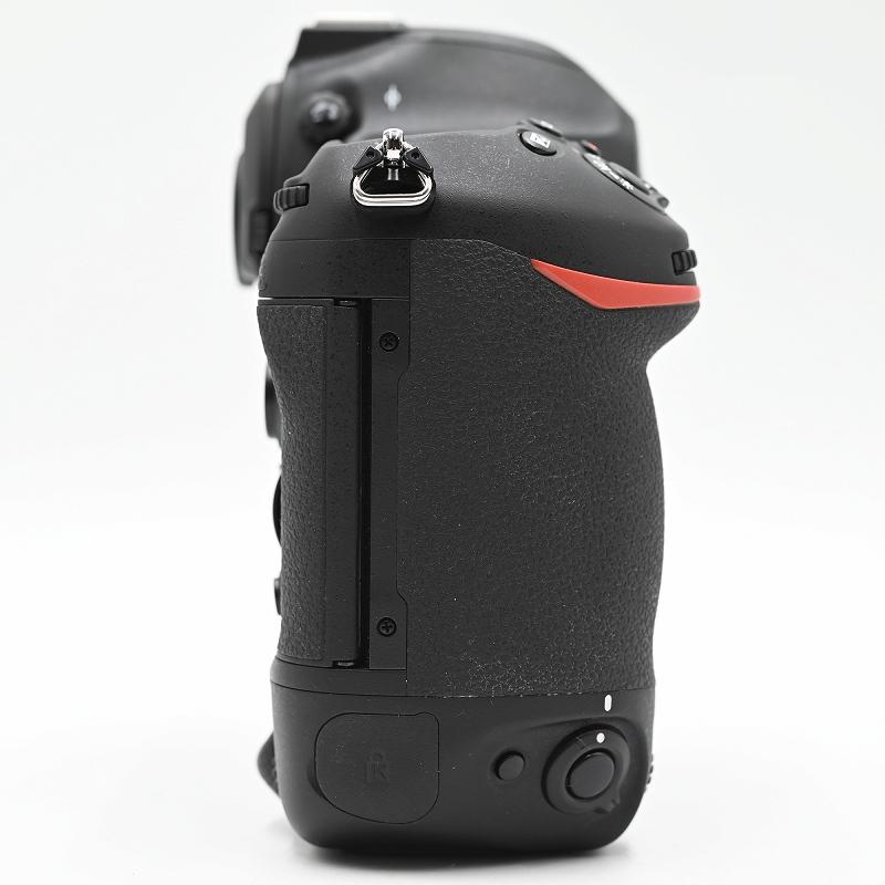 Nikon ニコン D6 デジタル一眼レフカメラ (ショット数8800枚) 交換レンズ |  | 06