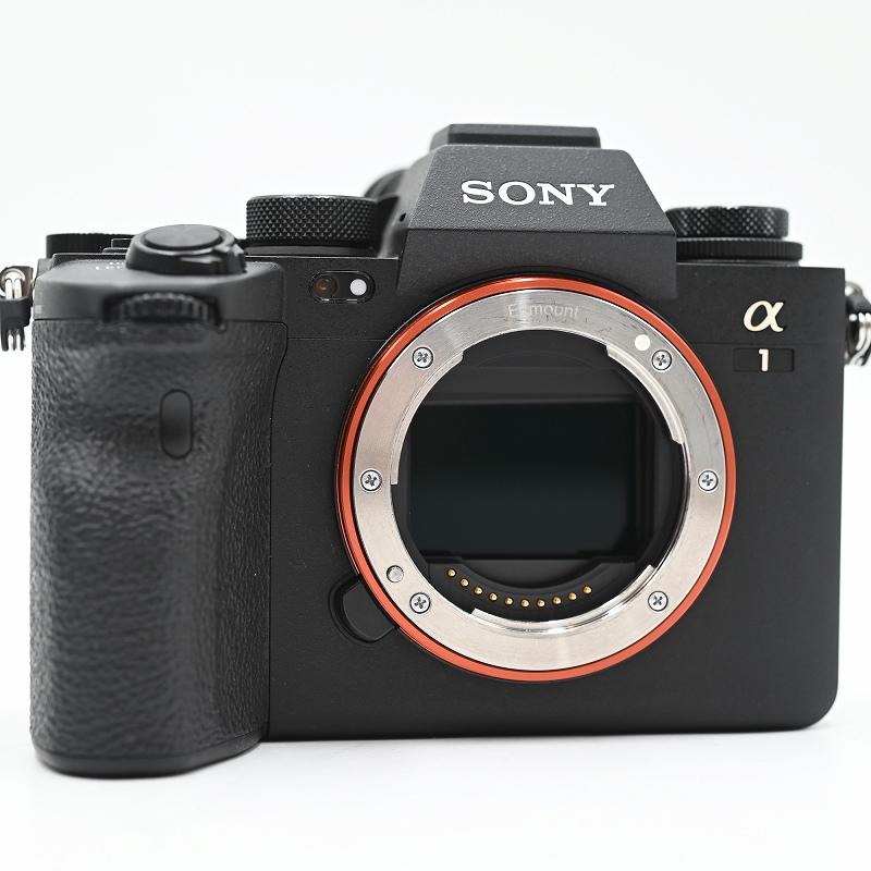 SONY ソニー α1 ILCE-1 ボディ (35言語)(ショット782数) ミラーレス一眼レフカメラ |  | 02