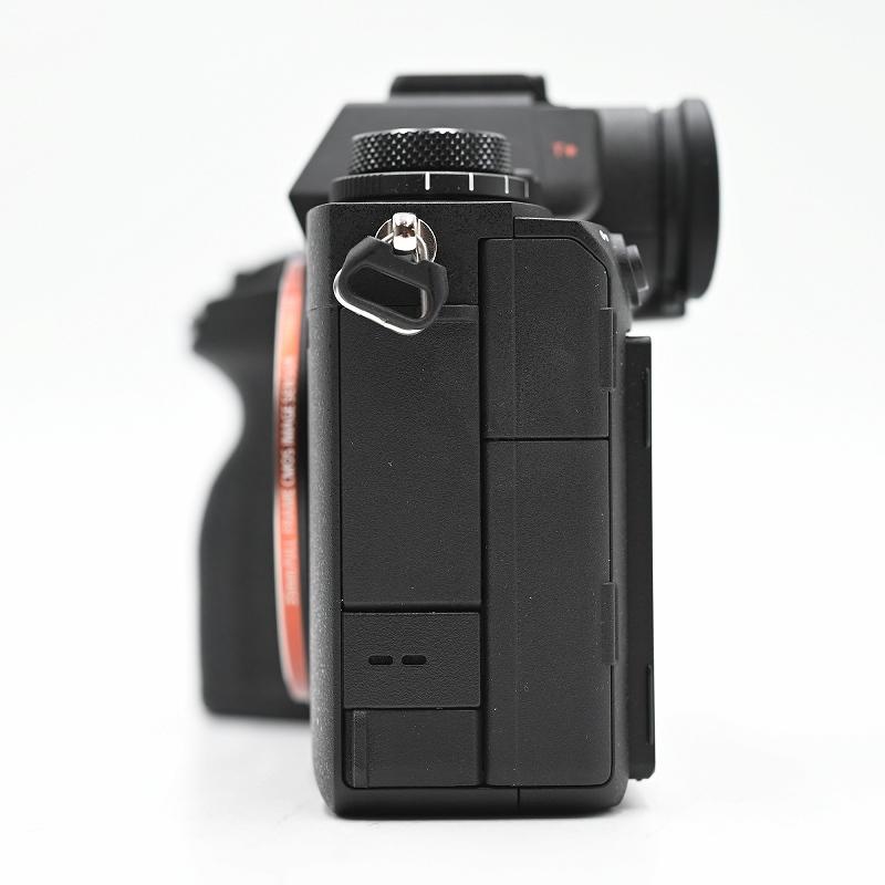 SONY ソニー α1 ILCE-1 ボディ (35言語)(ショット782数) ミラーレス一眼レフカメラ |  | 07