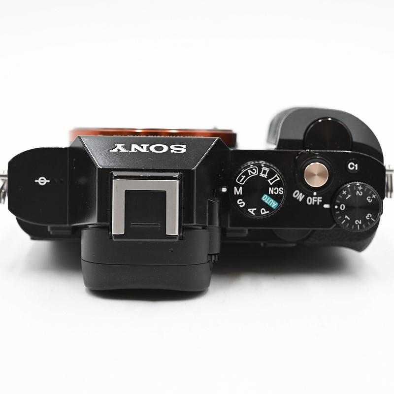 SONY ソニー α7 ILCE-7 FE 28-70mm F3.5-5.6 OSS ミラーレス一眼レフカメラ (ショット数8209枚)(35言語) ミラーレス一眼レフカメラ |  | 04