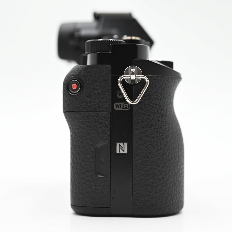 SONY ソニー α7 ILCE-7 FE 28-70mm F3.5-5.6 OSS ミラーレス一眼レフカメラ (ショット数8209枚)(35言語) ミラーレス一眼レフカメラ |  | 06