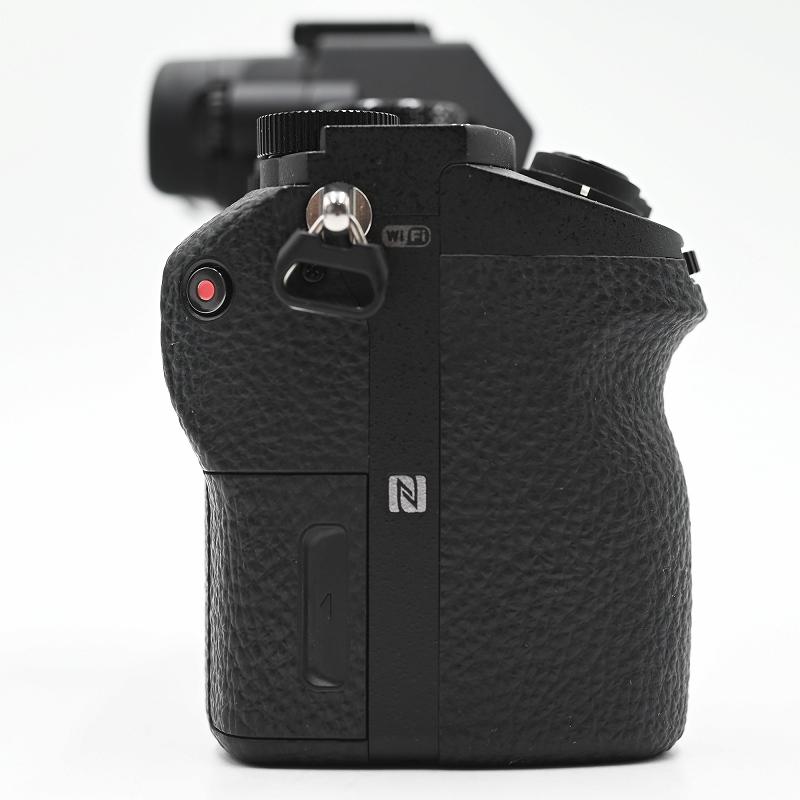 SONY ソニー α7II ILCE-7M2 SEL2870 ブラック (ショット数2465枚)(35言語)液晶難あり ミラーレス一眼レフカメラ |  | 06