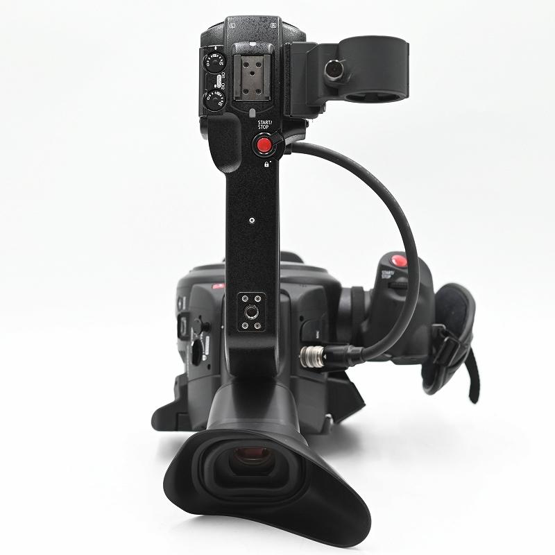 Canon キヤノン EOS C100 Mark II ボディー デジタルシネマカメラ EFマウント (通電時間351H) ビデオカメラ |  | 06