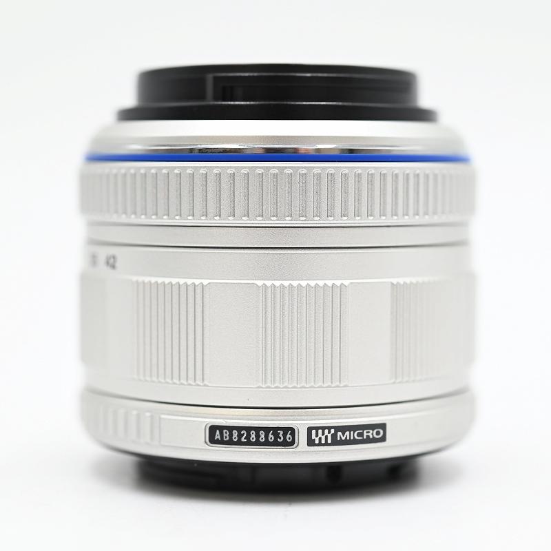 OLYMPUS オリンパス PEN E-PL2 M.ZUIKO DIGITAL 14-42mm F3.5-5.6 (ショット数2678枚) ミラーレス一眼レフカメラ |  | 09