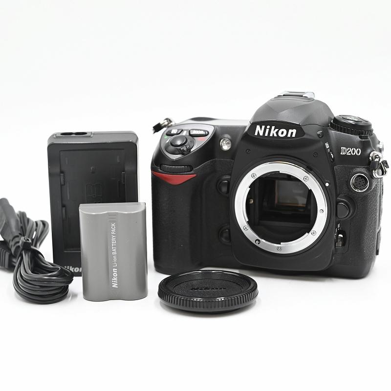 Nikon ニコン D200 ボディ デジタルカメラ (ショット数26996枚) デジタル一眼レフカメラ | 
