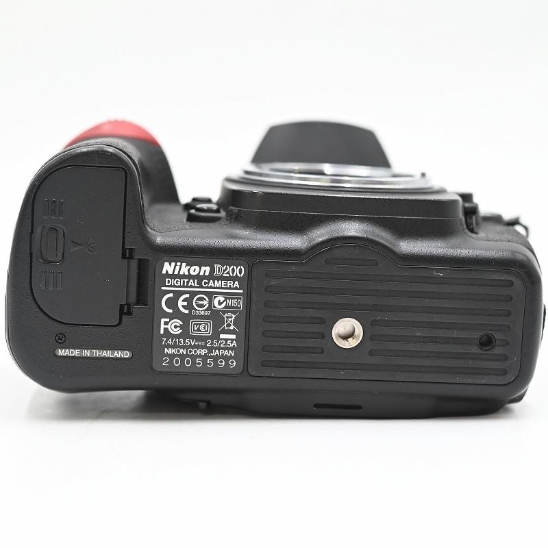 Nikon ニコン D200 ボディ デジタルカメラ (ショット数26996枚) デジタル一眼レフカメラ |  | 05