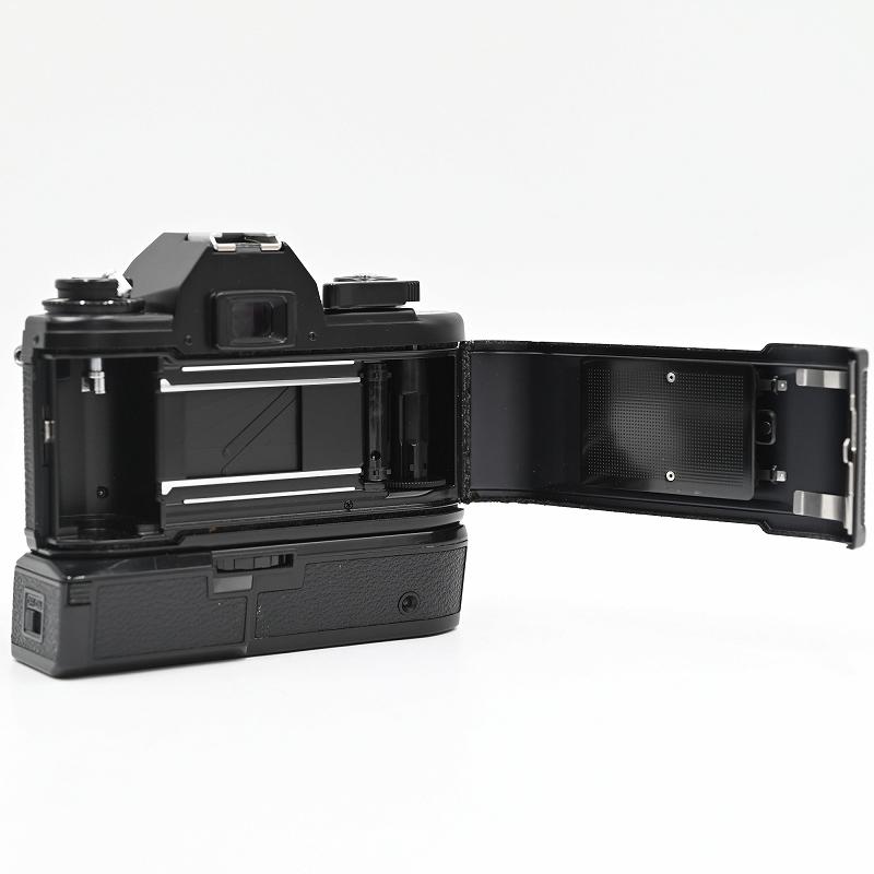 Nikon ニコン EM MD-E Eレンズ E28 E35 E50 E100 E135 E36-72 E75-150 フィルムカメラ |  | 05
