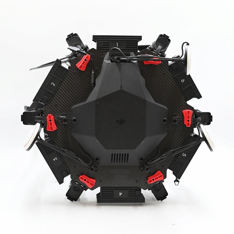 DJI Matrice 600 Pro ドローン 通電OK バッテリー認証エラーあり。 ビデオカメラ |  | 04
