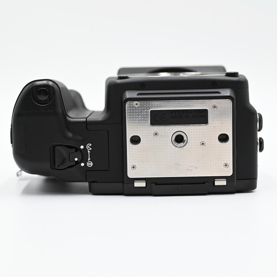 【超希少フィルムカメラセット】元箱内箱付き CONTAX645 ボディ Contax Professional Outfit フィルムカメラ |  | 05