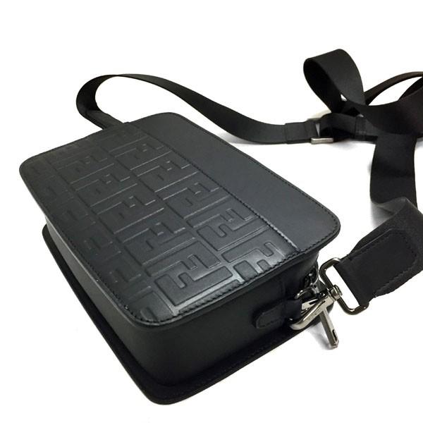 フェンディ バッグ メンズ ボディバッグ Fendi 7va428 A1rm F0saj クラッチバッグ 斜め掛け ショルダーバッグ ブラック レザー 7va428 A1rm F0saj アルターエゴ 通販 Yahoo ショッピング