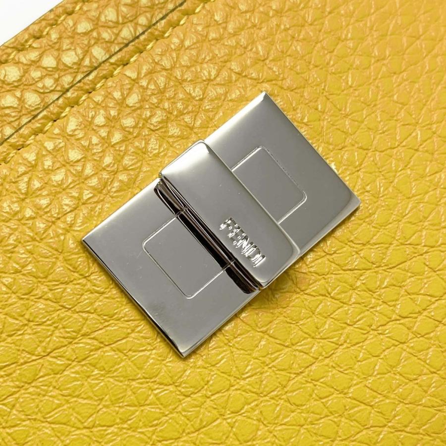 ボタニカルウエディング 新品 FENDI 8M0476 A91B F1I53 ピーカブー