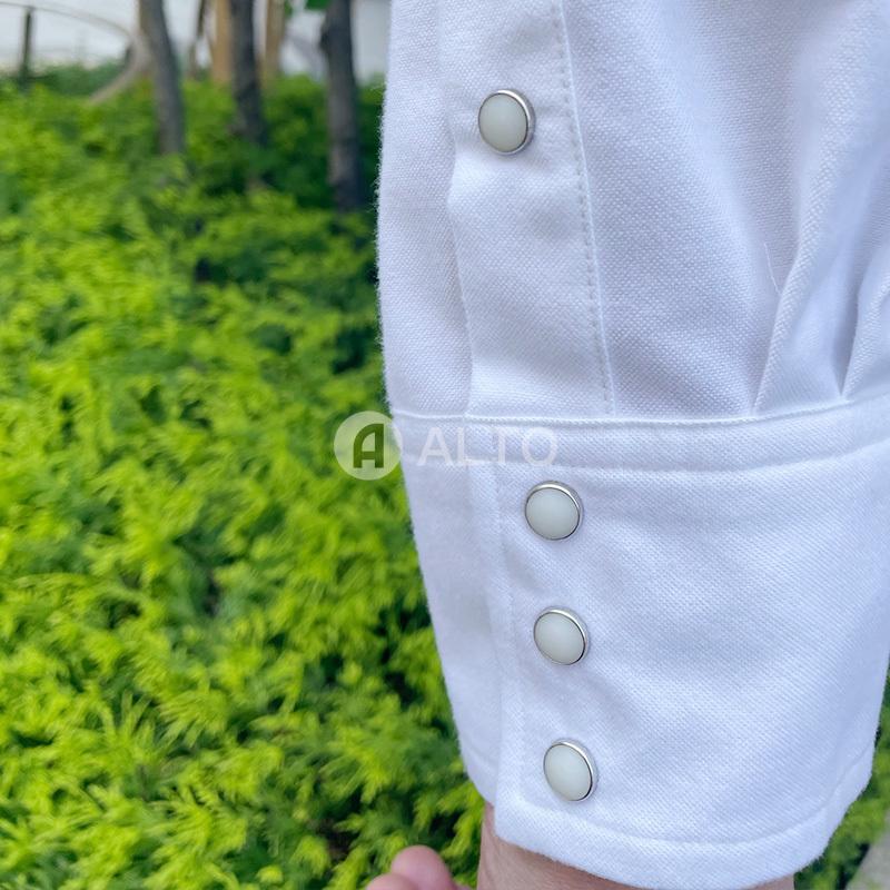 2022SS新作 sacai サカイ コットン ポプリンシャツ SCM038 ホワイト 2022SS新作 sacai サカイ コットン ポプリンシャツ SCM038 ホワイト