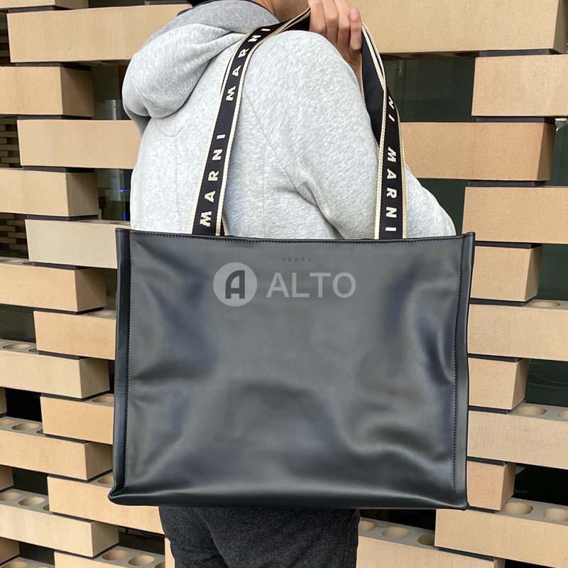 3/22入荷】2023SS新作 MARNI マルニ レザー製 BEY トートバッグ