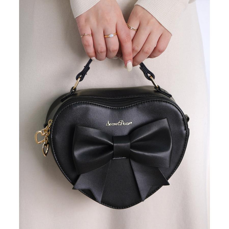 ブラックハート柄デニム♡刺繍のショルダーバッグ♡リボンと