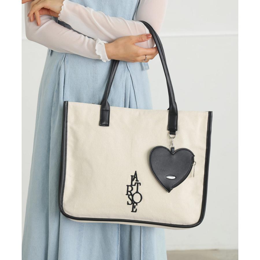 黒のバッグ・ポーチ ピンク刺繍 トートバッグ トート キャンバストート ポーチ付 スクエア a4 A4