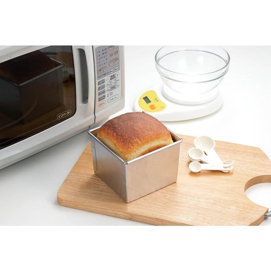 タイガークラウン 製菓道具 cakeland パン焼型（2369） 日本製 パン