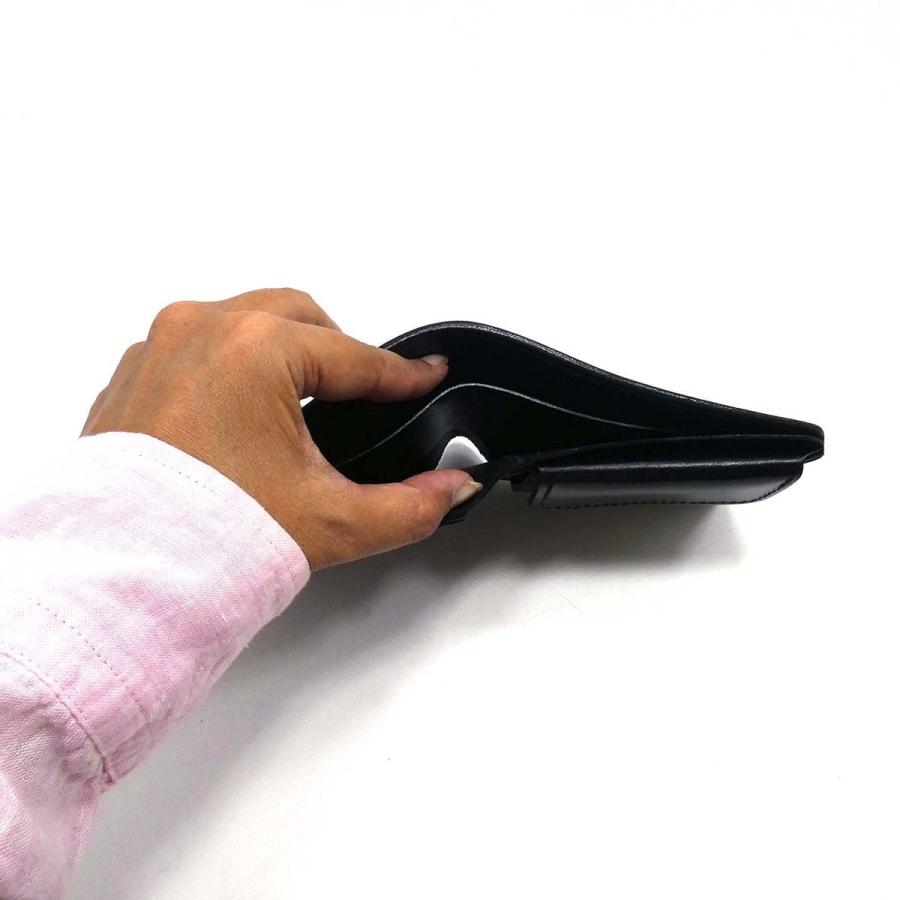 二つ折り財布 シャークスキン クロ メンズ シンプル ショート コンパクト ミニ 小さい 定番 人気 ギフト プレゼント サメ革 鮫革 シャークレザーの画像