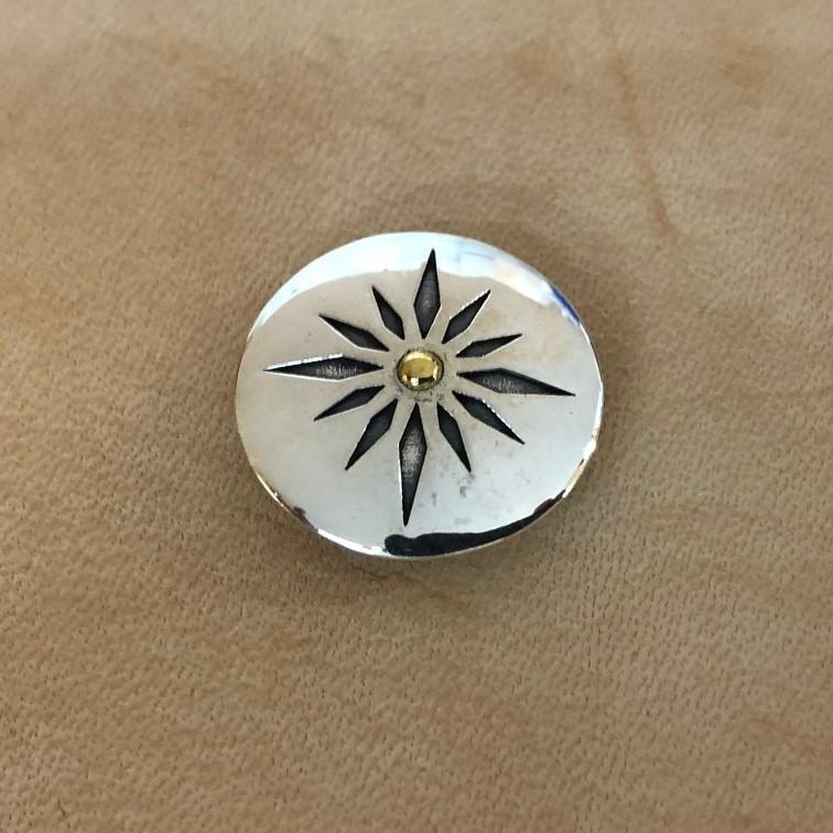 シルバー コンチョ 太陽 sun 950 メンズ レディース 飾りボタン