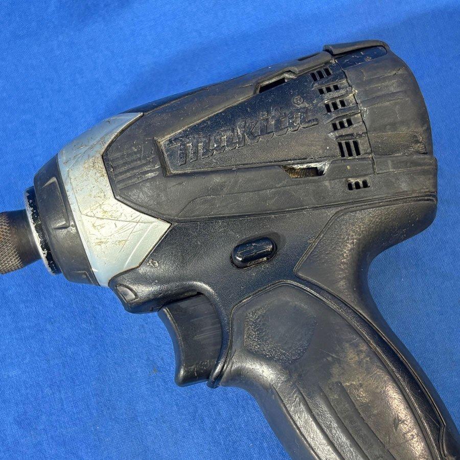 マキタ（makita） 充電式 インパクトドライバ 14.4V バッテリー2