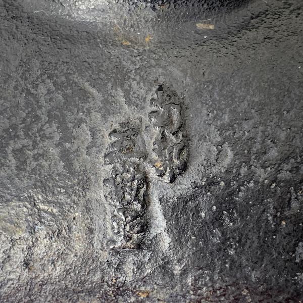 南部鉄器 三巌堂 釜敷付 鉄瓶 菊水 丸形 アラレ 茶瓶 急須 ◇RJ-0899