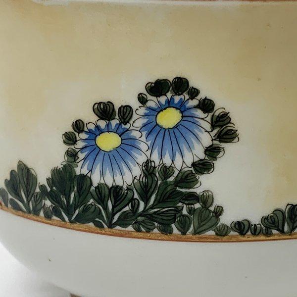 九谷焼 谷口 造 青粒金彩唐草 菊 茶碗 年代物 器 ◇RJ-0984 九谷焼 谷口 造 青粒金彩唐草 菊 茶碗 年代物 器 ◇RJ-0984