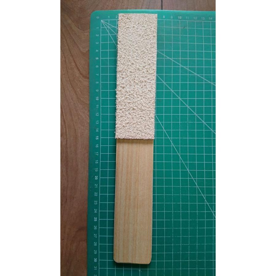 n0004 革砥 革厚め3mm 均一接着 革面150mm×45mm |  | 01
