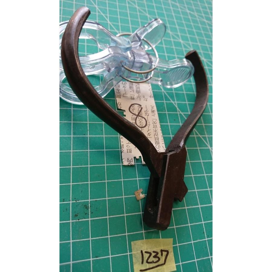 中古o1237 鉄道グッズ 切符切り 改札鋏 TOKYO IWATA[8] |  | 01