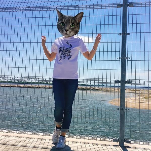 琉球紅型ネコTシャツ　白 ホワイト メンズ　レディース　XS〜Lサイズ　沖縄 和柄 　生成り　かりゆしウェア　半袖　あまねこ オリジナル Tシャツ |  | 01