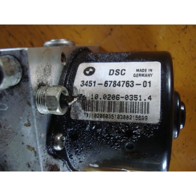 BMW 3シリーズ ABA-WA20 ABSアクチュエーター ABSユニット 3451 