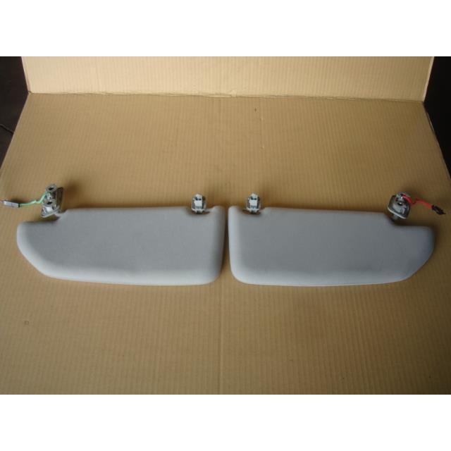 ボルボ 70シリーズ CBA-SB5244W サンバイザー 188203 : 有限会社尼岡