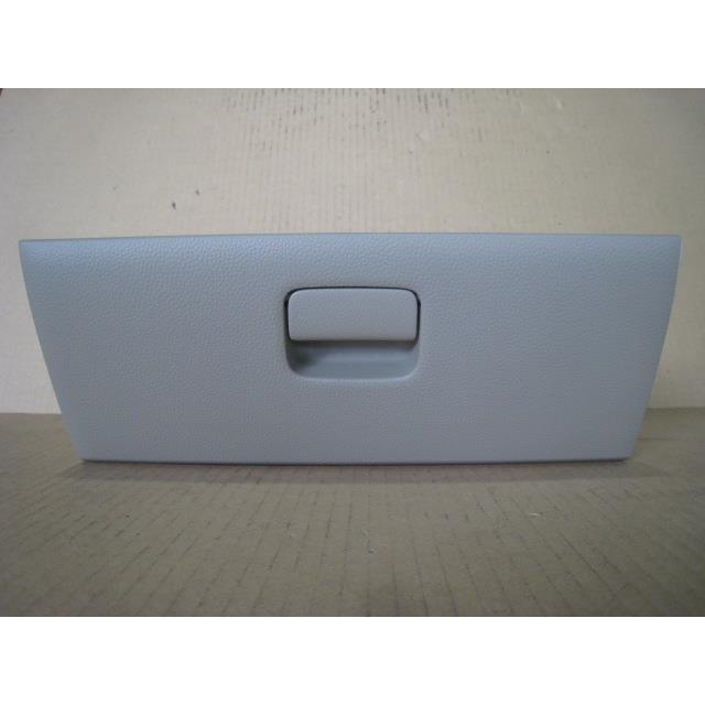 ゴブクロボックス グローブボックス 鍵付き NUOVA RADE(ヌオーバレイド)｜ネオ