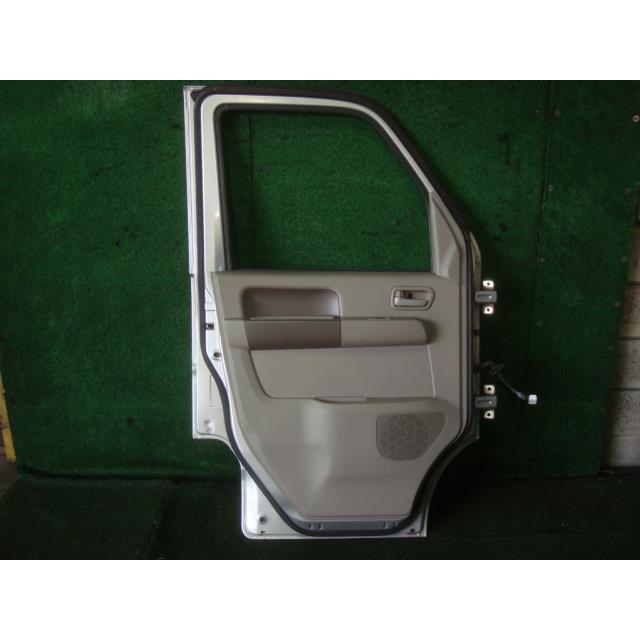 スズキ　EBD-DA64V エブリィ　サイド左ドア　条件付 エブリイワゴン エブリィ EBD-DA64V 左Fドア 左フロントドア 左前ドア