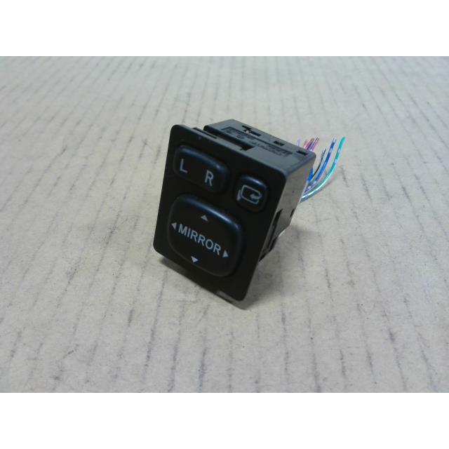 エッセ DBA-L235S ドアミラースイッチ 84870-97401 197131 : 有限会社