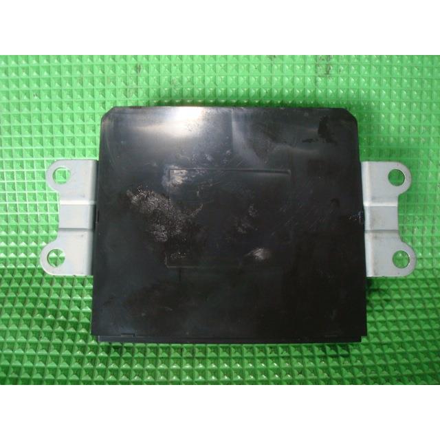 セルシオ UA-UCF31 MPXコンピューター左リアドア内 123300-6261 89224 
