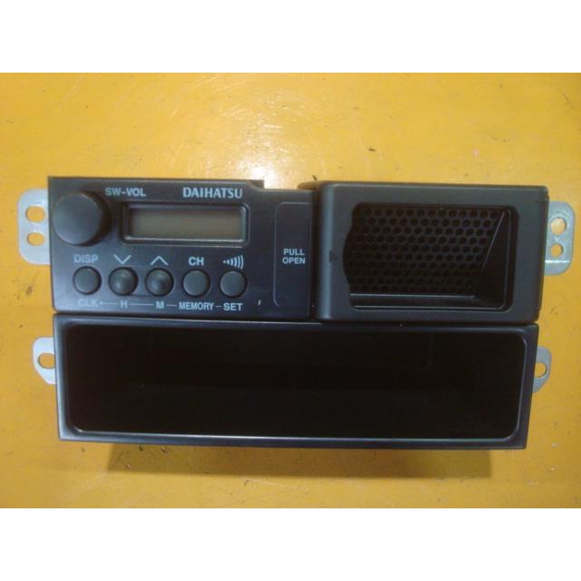 ミラ（ダイハツ） ミラ LE-L700V ラジオ 86120-B2011 86120-97207