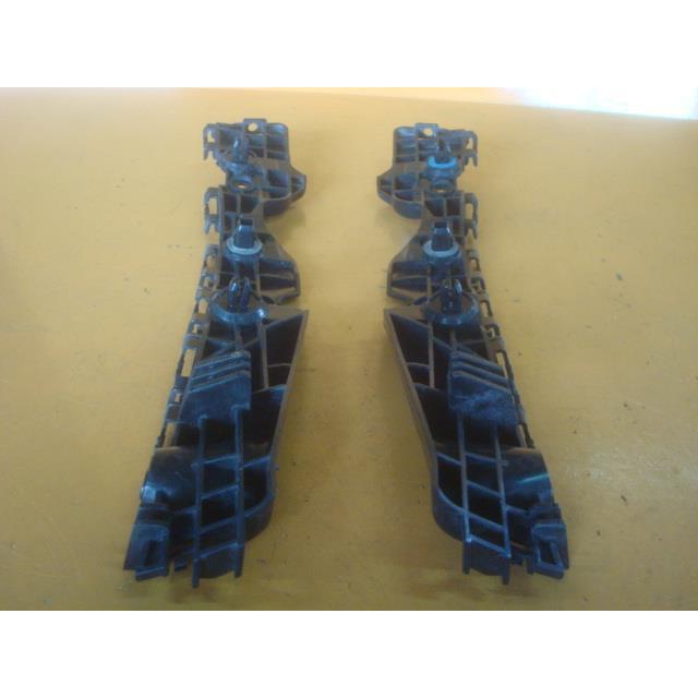 その他 T.t CAST（ダイハツ） キャスト DBA-LA250S リアバンパーサイドサポート