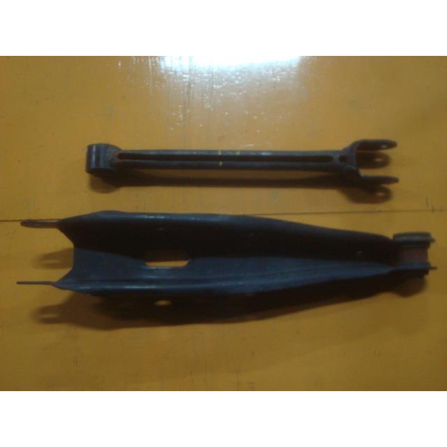 クラウン DAA-AWS210 左Rロアアーム 左リアロアアーム 48740-30130