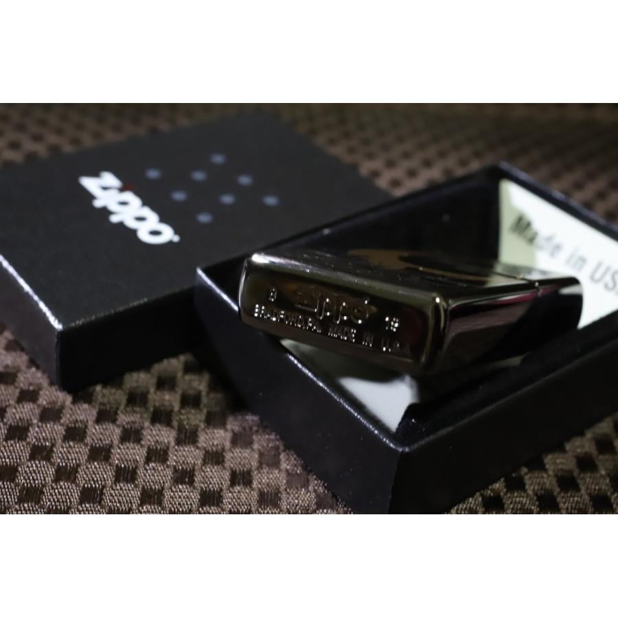 ZIPPO 猫 三日月 ブラックサテン 黒 かわいい ネコと月 ライター 人気 猫ジッポ ジッポー 月 ネコジッポ zippo プレゼント人気 カワイイ キャット 女性の画像