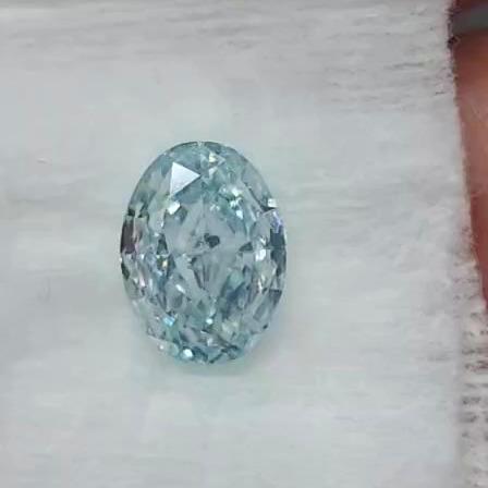 GIA鑑定書付】超希少! 2.02ct SI-2 天然 ブルー ダイヤモンド GIA鑑定書付】超希少! 2.02ct SI-2 天然 ブルー ダイヤモンド