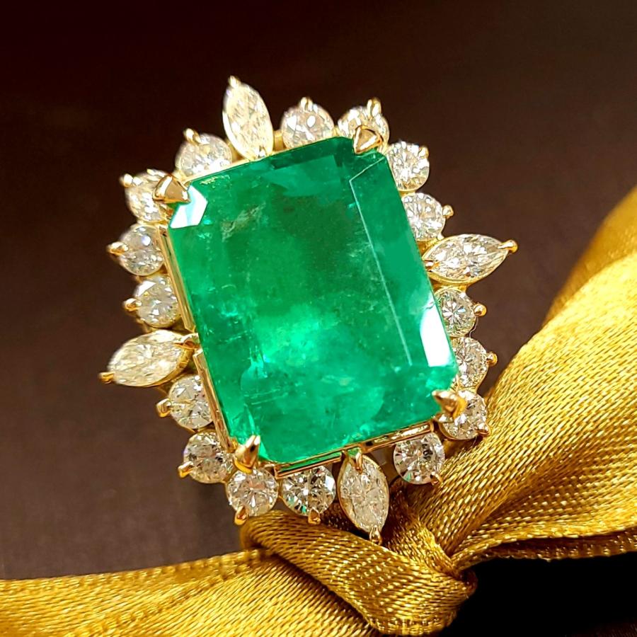 高品質!コロンビア産 エメラルド 11ct ダイヤモンド K18 yg 高品質!コロンビア産 エメラルド 11ct ダイヤモンド K18 yg