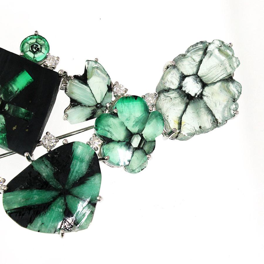 コロンビア産 希少 84ct トラピッチェ エメラルド プラチナ コロンビア産 希少 84ct トラピッチェ エメラルド プラチナ