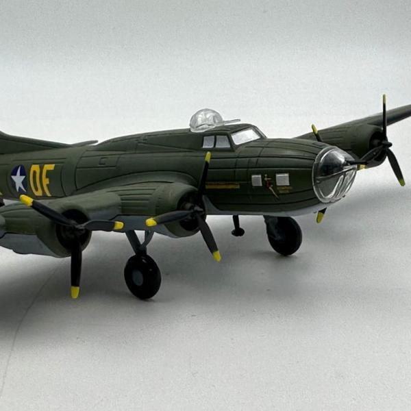 シミュレーション 1/144 B17 航空機モデル ディスプレイスタンド付き