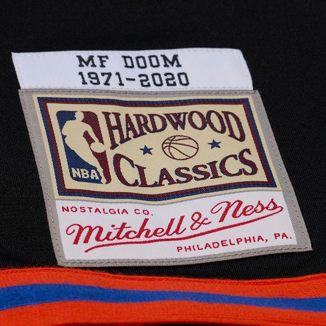 MF DOOMコラボ 海外取寄 ミッチェルアンドネス シューティングシャツ ニューヨーク ニックス A NEW YORK STORY FULL-SNAP SHOOTING SHIRT BLACKの画像